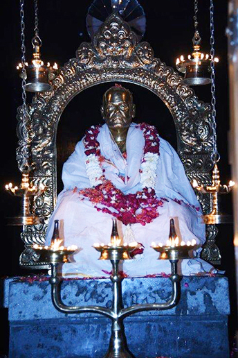 Pancha Loham Vigraham in Noida / Sree Narayana Lokam